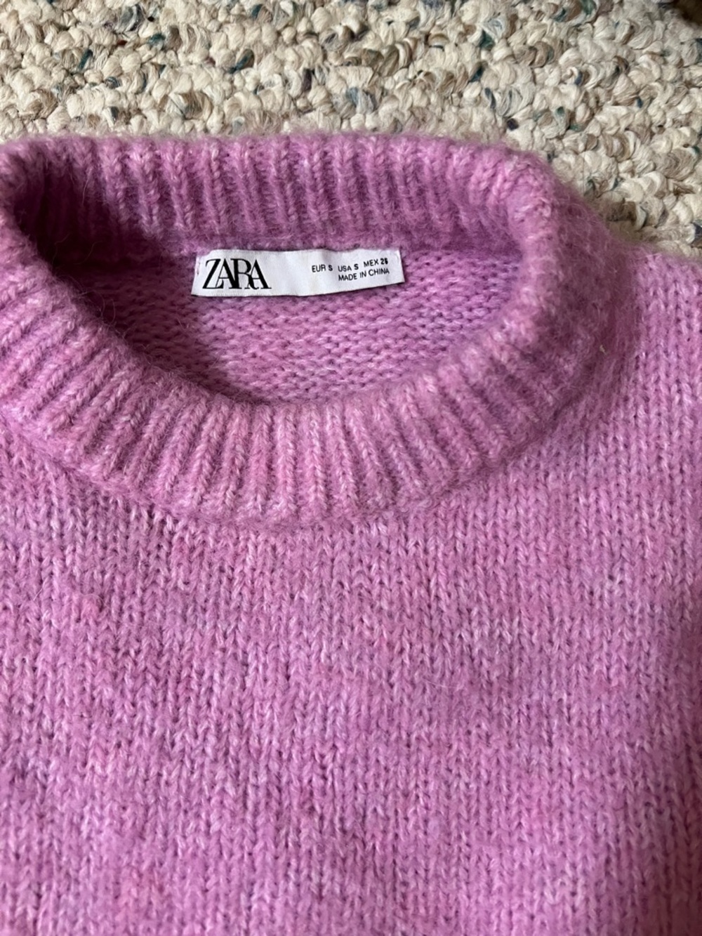 ZARA Lilac Crewneck Fuzzy Knit Sweater
